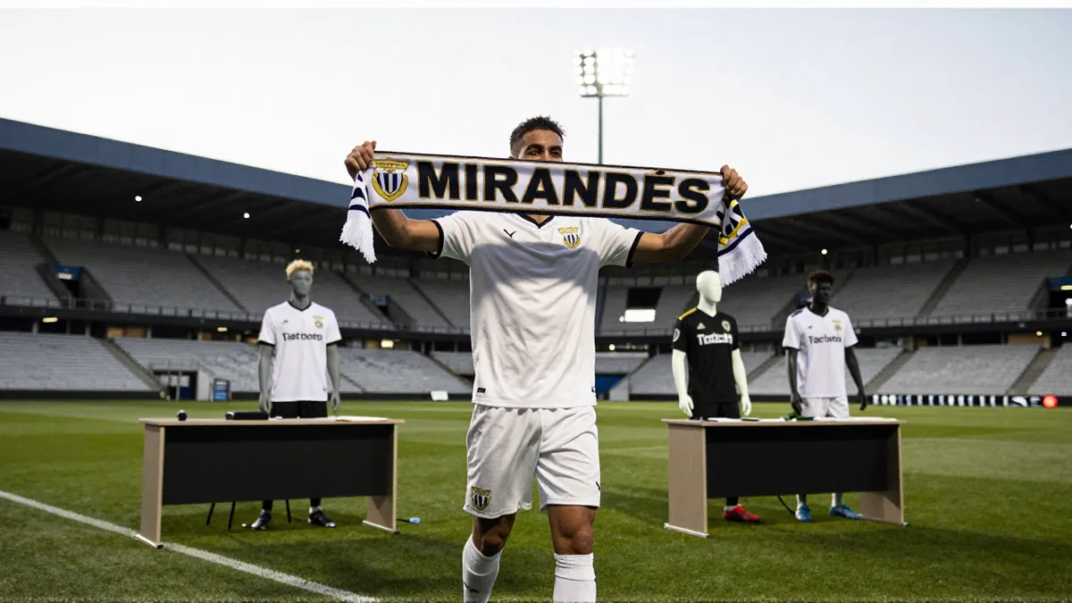 Jesús Ruiz abandona el Burgos CF y se une al Mirandés